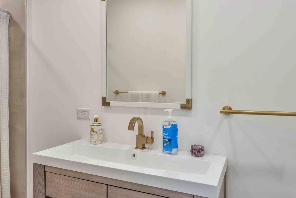 Charming Studio W Pool One Mile To Beach Pets Welcome Lake Worth Beach Exterior foto